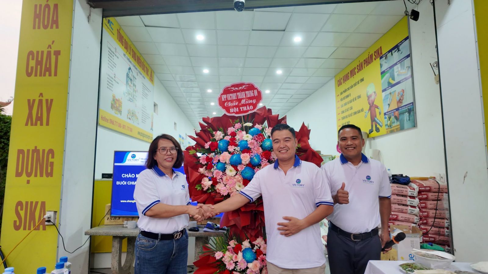 Chị Chính đại diện NPP Victory Thành Trung QN cũng góp mặt buổi hội thảo tại Hải Phòng
